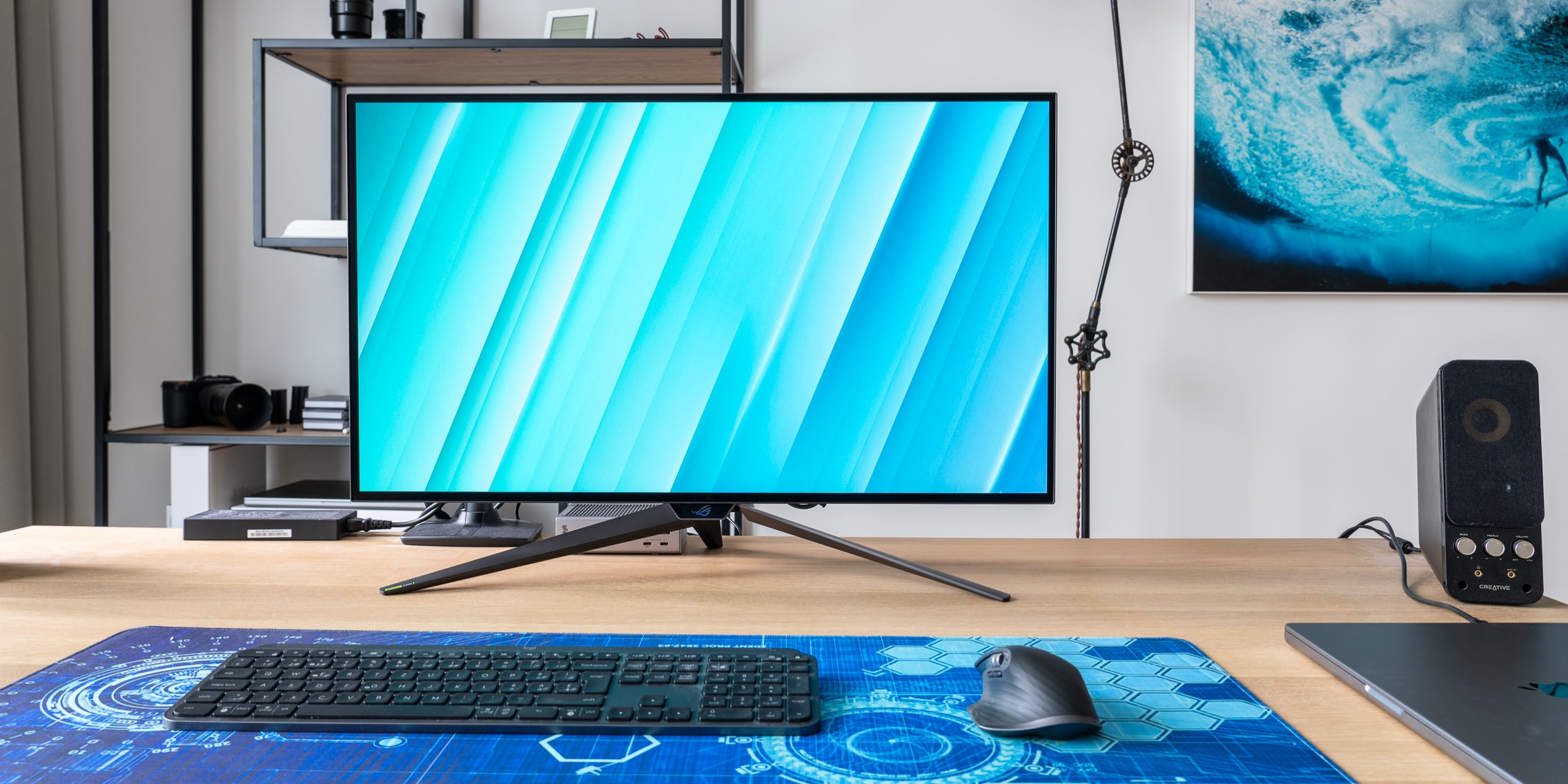 Asus ROG Swift PG32UCDP | review | best OLED for bright rooms