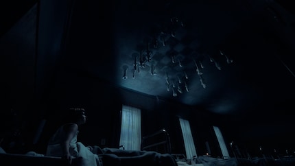 Les hallucinations de Beth sont des jeux d'échecs.