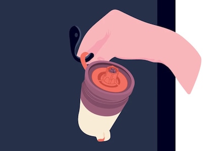 You can hang up the cleaner thanks to its built-in loop, so your hands are free. Image: Emanui