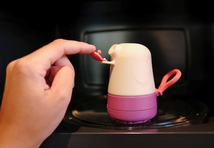 To sterilise, the cleaner can be heated in the microwave or boiled in a pot of water. Image: Emanui