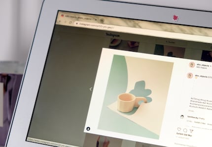 Vous trouverez de nombreux bons exemples sur Internet. Ils montrent à quel point les photos de produits peuvent être créatives.