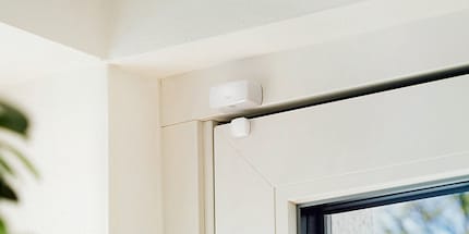 Les capteurs de porte et de fenêtre d'Eve Systems sont petits et discrets. Source : housecontrollers.de