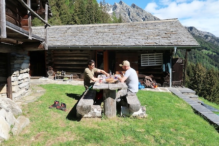Claudio and Marc having breakfast...