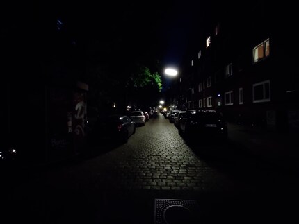 Objectif grand-angle de nuit.