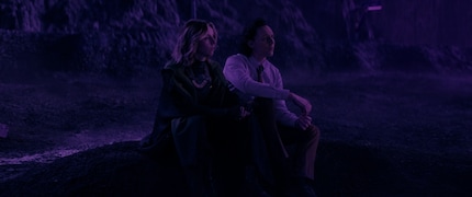 Les Loki, dont l'un ne veut pas être un Loki, discutent.