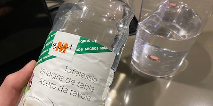Mis à part l'odeur plus intense, le vinaigre est aussi efficace contre la saleté.