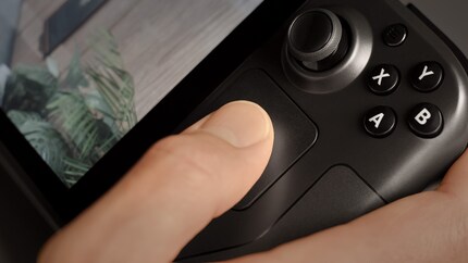 Les deux trackpads permettent aussi de jouer aux jeux qui ne se jouent qu'à la souris.