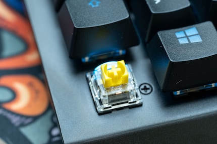 Les commutateurs jaunes de Razer ne sont pas mal du tout.
