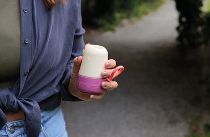 Design discret : cette « tasse » pourrait tout aussi bien contenir un expresso.