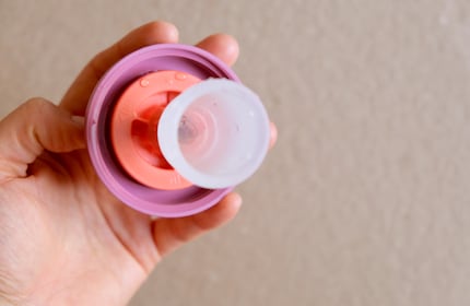 Après le nettoyage, il ne reste que des gouttes d'eau, que vous pouvez, si besoin, enlever avec du papier toilette.