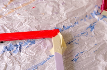 La peinture acrylique est couvrante et facile à travailler.