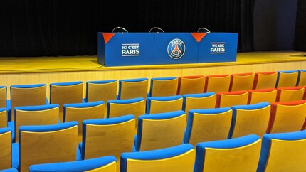 Circulez, il n’y a rien à voir. La salle de presse désespérément vide.