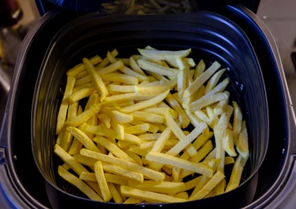 400 grammes de frites. L'Airfryer XXL peut contenir plus du triple.