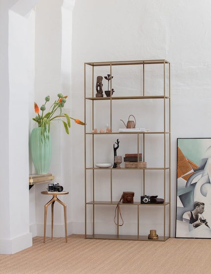 Dimensions: 90 × 30 × 196 cm | Material: steel | Image: BePureHome