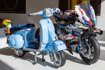 The Vespa compared to Lego Technic’s BMW.