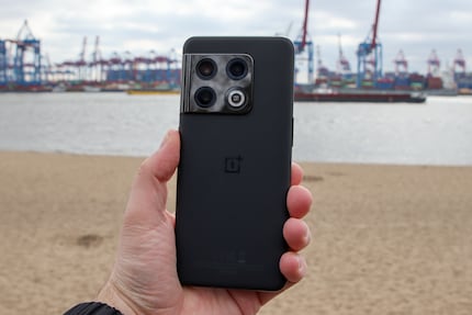 The OnePlus 10 Pro in black.