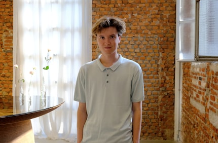 Daan reinvents flat veneer, piling it up into design objects.