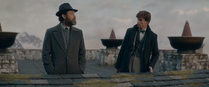 Jude Law joue un jeune Dumbledore formidable ; ce n'est plus une surprise.