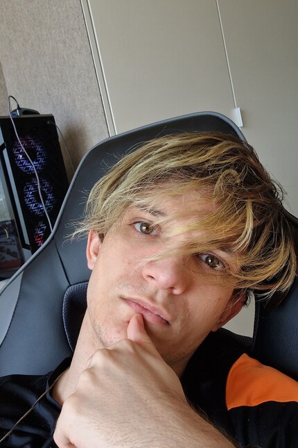 Les selfies sont vraiment superbes avec le S22.