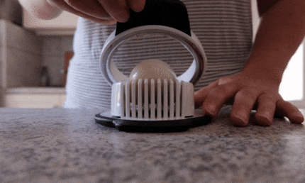 Simple but effective: using wire as a cutting device.
