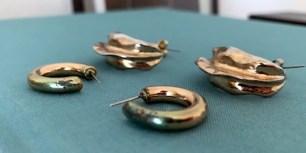Enough! The following tips will protect your bling from this worn-out look.