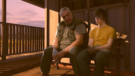 Le jeu n'échappe pas à certains clichés, comme le père violent et alcoolique de Jay.
