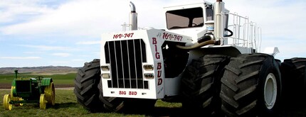 Le Big Bud est considéré comme le plus grand tracteur du monde.