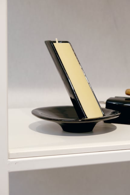 Avec des designs bien pensés comme celui-ci, Clément offre une alternative aux produits fabriqués industriellement et au fast design.