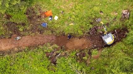 Après six ans de planification, les pelleteuses sont arrivées sur le terrain au printemps 2022.