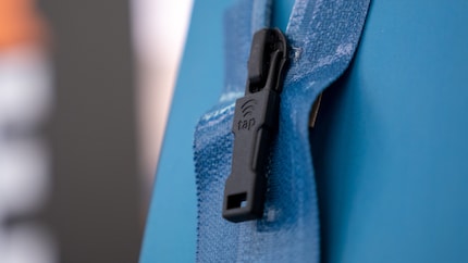 The «smart zip» connects your jacket to the online world.
