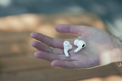 Voici les AirPods Pro de deuxième génération.