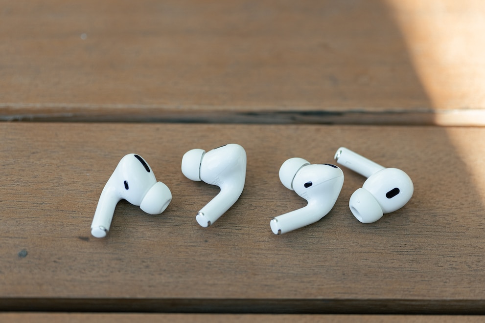 Almost like a spot the difference picture. Which AirPods are new and which are old?