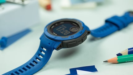 Die Garmin Instinct 2 kommt mit dem gleichen Button-Layout wie die Modelle der Fenix- oder Epix-Reihe. / © NextPit