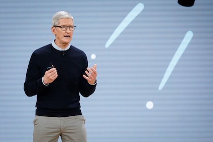 Sous la direction de Tim Cook, Apple est devenue la machine à cash efficace qu’elle est aujourd’hui. Mais les critiques dénoncent l’absence d’innovations de produits révolutionnaires depuis la mort de son prédécesseur Steve Jobs.