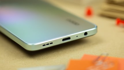 Nur ein Mono-Speaker an Bord, dafür aber ein Anschluss für die 3,5-mm-Klinke. / © NextPit