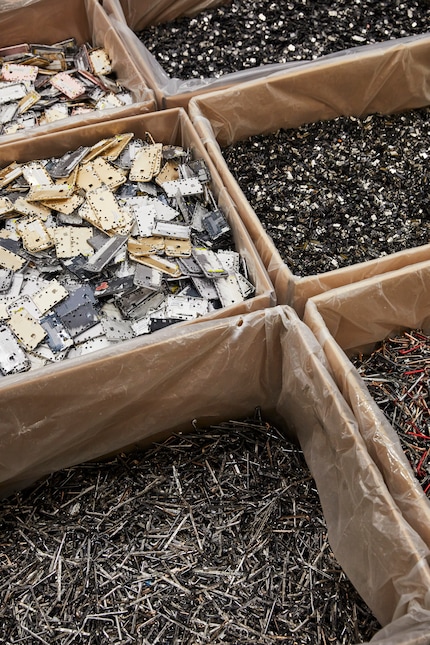 This is where individual parts from former iPhones end up.