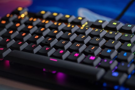 L’éclairage LED RGB du Deathstalker V2 Pro TKL est très bon.