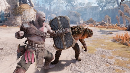Kratos’ weapon and skill selection has grown significantly again.