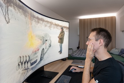 Pour les films et les séries, je trouve l’Ark inadapté à la distance optimale de l’écran, si vous voulez savoir ce que ça fait, asseyez-vous juste devant votre téléviseur 4K.
