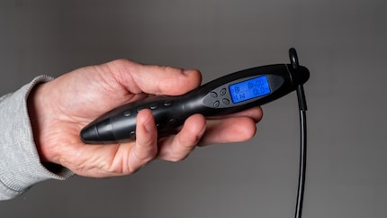 Revolutions, calories, time: the display provides data and transforms the simple handle into a hub of information.
