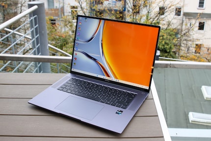 Le MateBook 16s avec son écran de 16 pouces au format 3:2