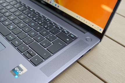 Un des deux haut-parleurs du MateBook 16s