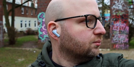 The Freebuds 5i fit comfortably and sound good.