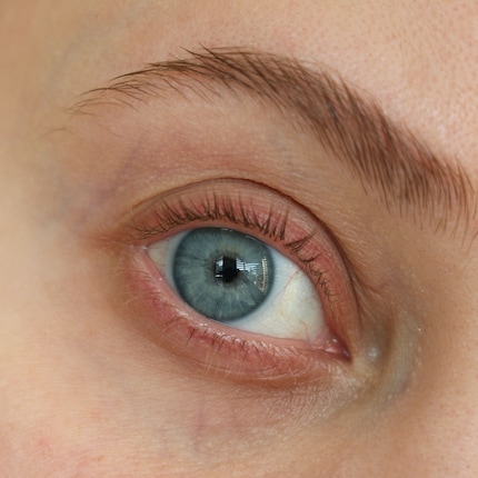 Mes cils sans mascara.