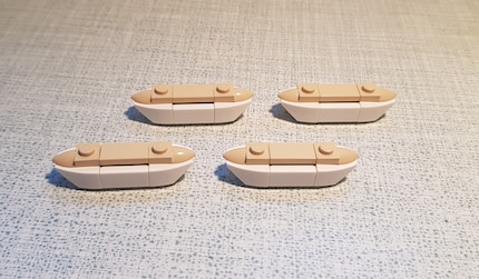 Even the small dinghies are recognisable as such.