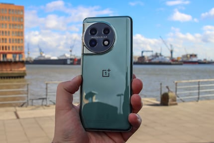 Trois objectifs au dos du téléphone.