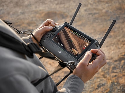 La DJI RC Plus a plus de boutons dédiés que les autres télécommandes.