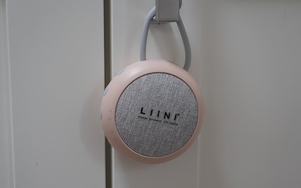 The Snoozy is small, light and easy to hang up.