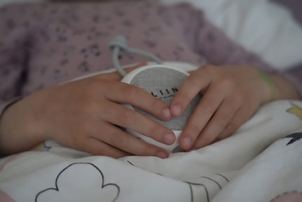 With the Snoozy in her hands and a lullaby in her ear, my daughter fell asleep.