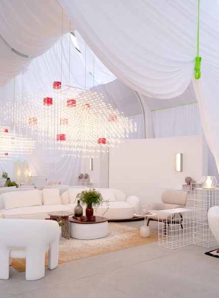 Mohd a créé une symphonie harmonieuse avec différents objets et styles de design.